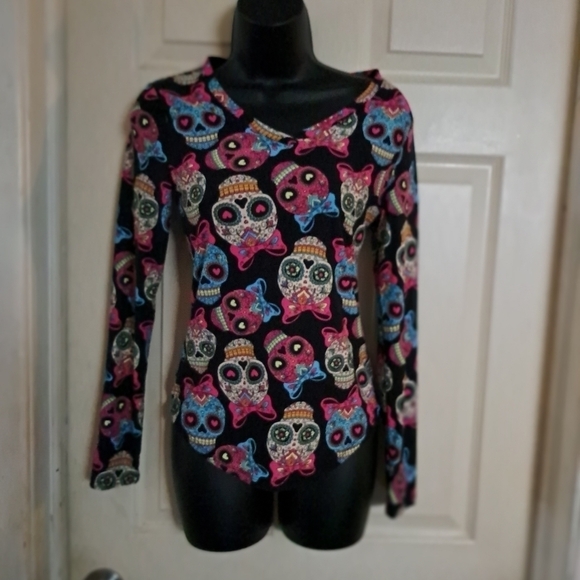 No boundaries Skeleton shirt A-43 5/$25 - Picture 1 of 3